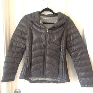 Andrew Marc packable lightweight small premium down jacket/coat.